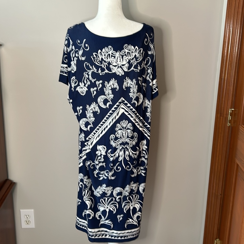 Chicos size 3 boat neck blue and white comfortable dress with cap type sleeves. - Picture 2 of 6